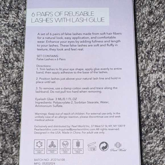 Smoke & Mirrors Elegant Black Lashes with Glue - Picture 3 of 4